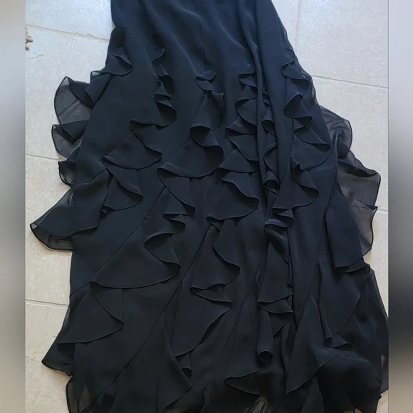 ADRIENNE VITTADINI Long Black Ruffle Skirt - Picture 5 of 12